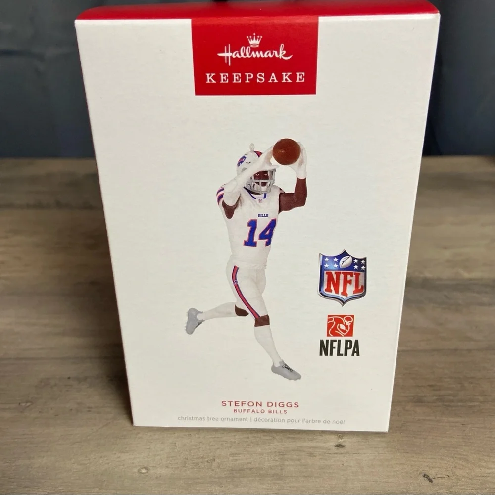 2024 Hallmark STEFON DIGGS Buffalo Bills #14 NFL FOOTBALL LEGENDS Ornament - NIB